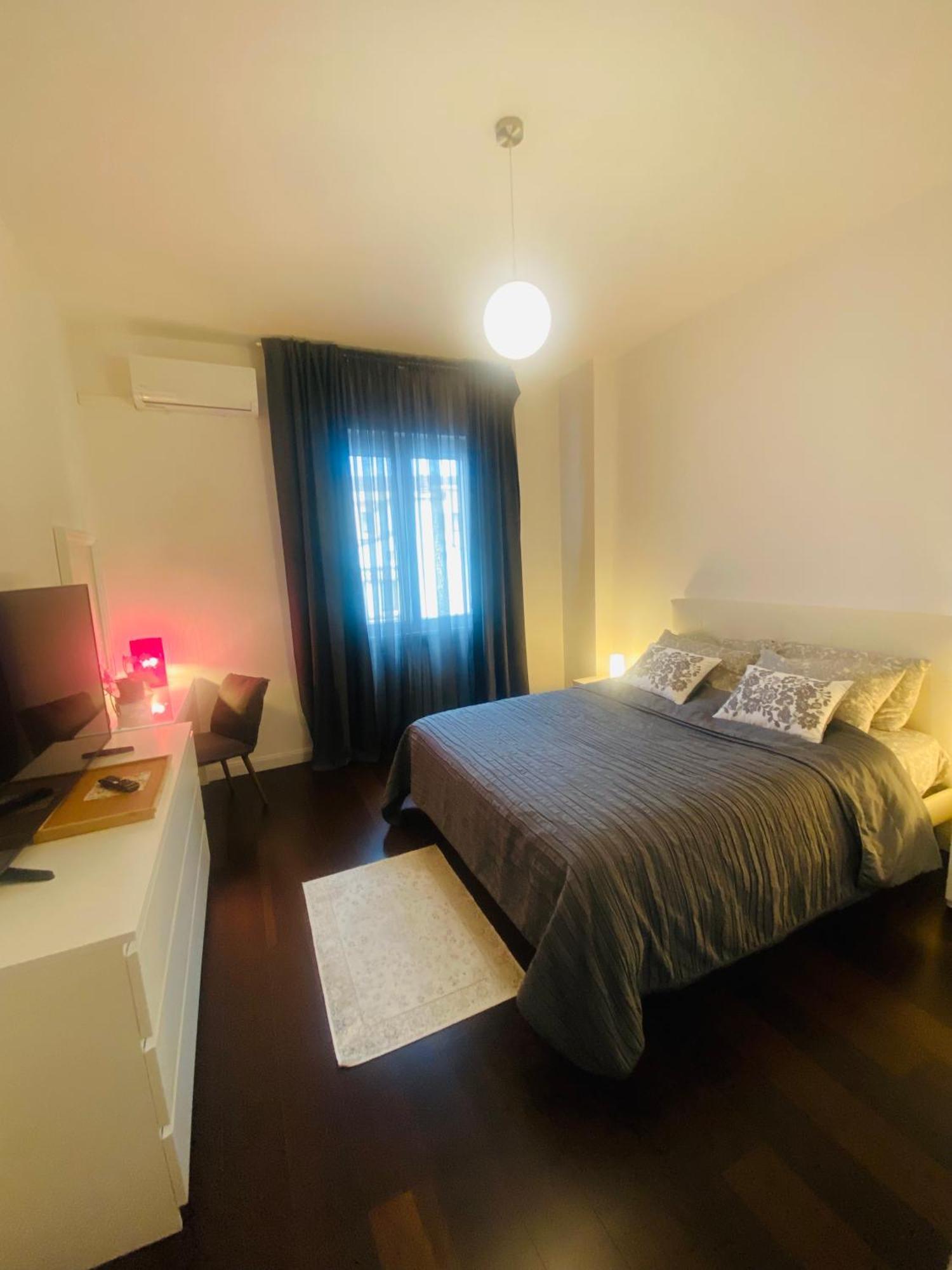 ורונה Central Apartment And Parking מראה חיצוני תמונה