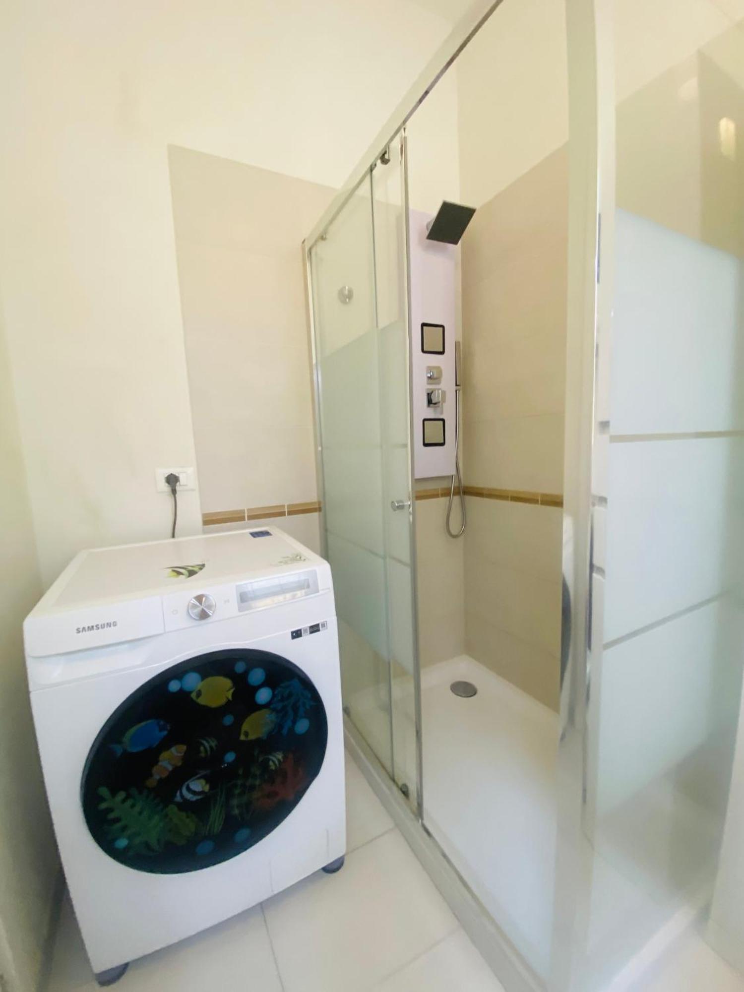 ורונה Central Apartment And Parking מראה חיצוני תמונה